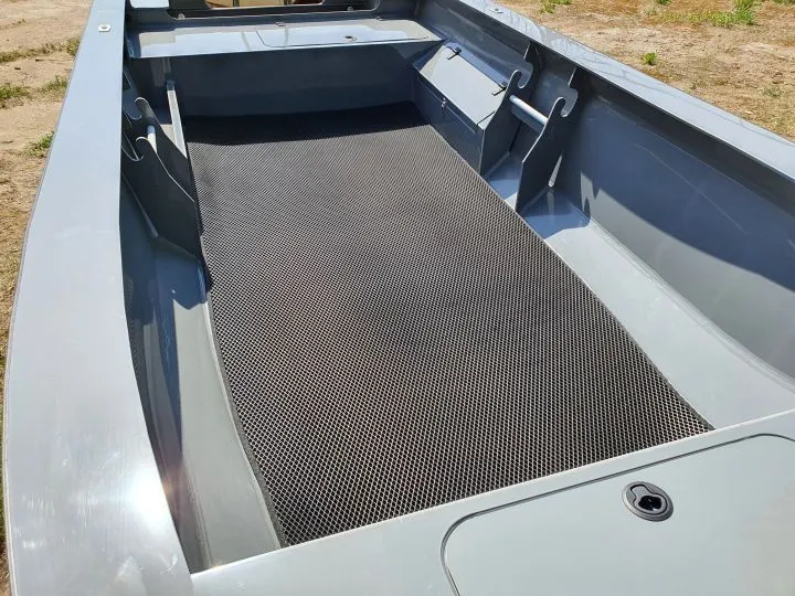 ЭВА коврик (черный) на Swimmer 370