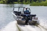 Моторная лодка Салют PRO 430