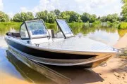Моторная лодка Салют PRO 430