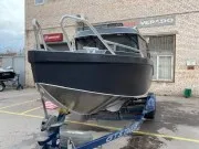 Лодка "VOYAGER 700 Cabin" 