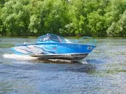 Моторная лодка Салют 585 BR (BowRider)