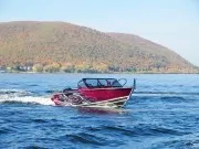 Моторная лодка Салют 585 BR (BowRider)